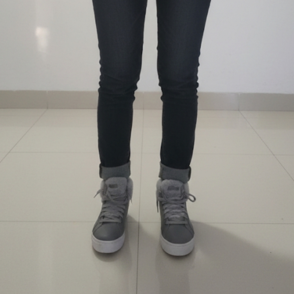 Koolaburra by UGG Sundell Fuzz  High-Top Sneakers, Sz 7.5